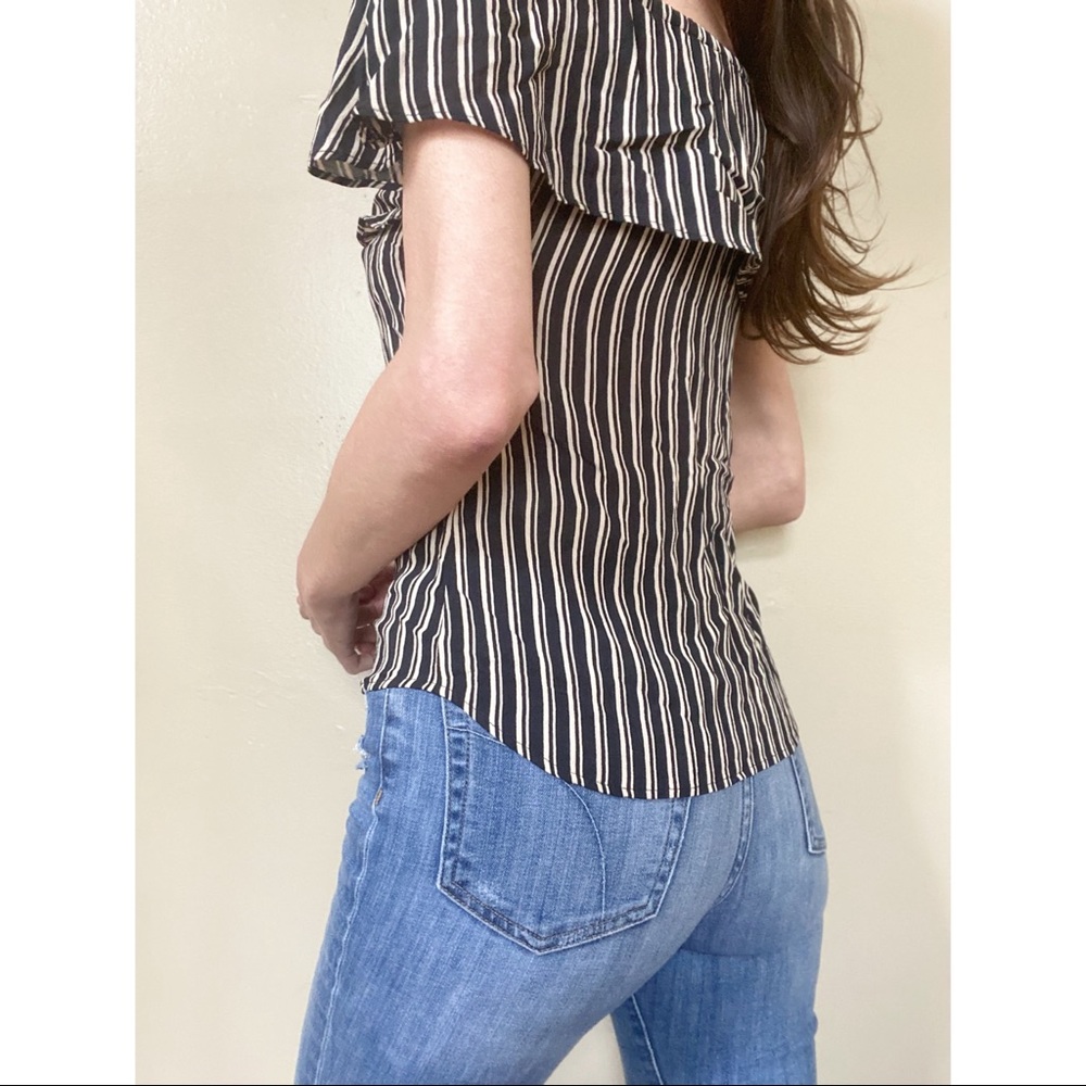 Reformation off the shoulder blouse - Picture 3 of 12